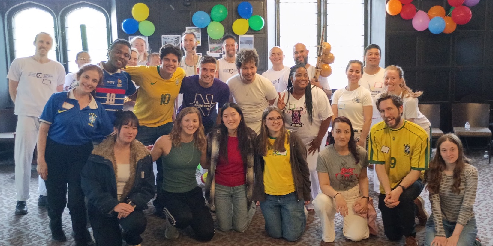 Profs. Ana Williams, Jacob Brown and Mirella Santos with Portuguese language students, including the ones from the renewed Portuguese 101-1 course on an LRC-sponsored trip to the University of Chicago